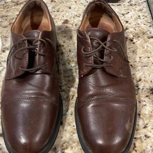 Joseph & Feis Brown men leather shoes 13M lovingly worn spot on one shoe $29